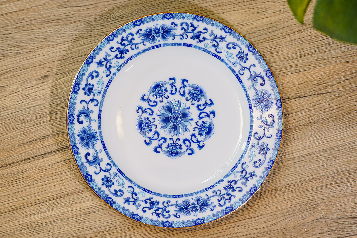 Famille Rose Bone China Dinnerware Set - Blue and White (4 pieces)