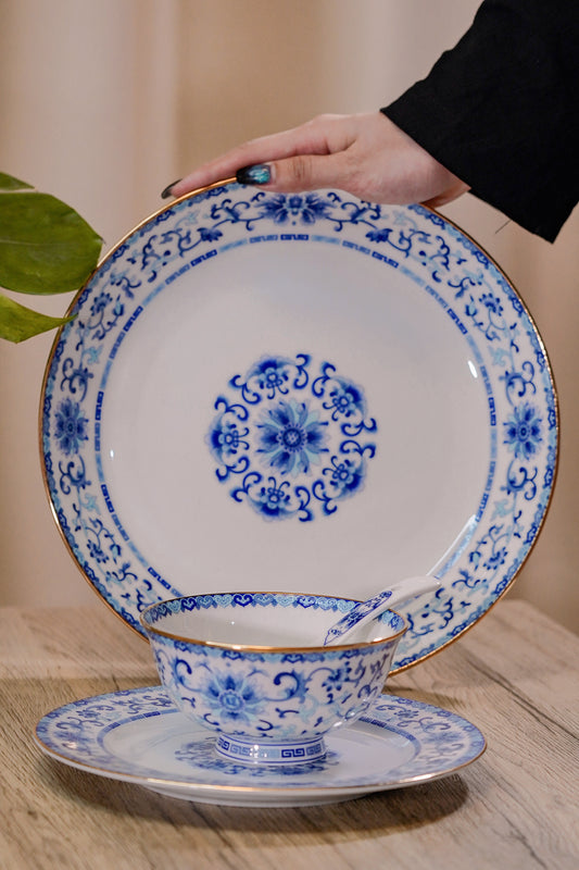 Famille Rose Bone China Dinnerware Set - Blue and White (4 pieces)